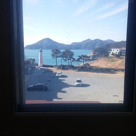 Geoje Haebaram Pension Exteriör bild